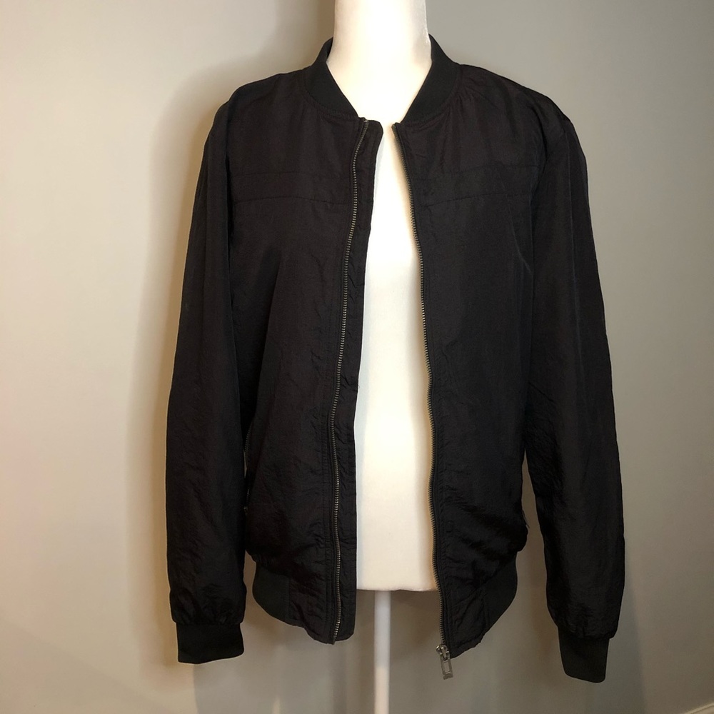 Manguun lightweight black bomber jacket